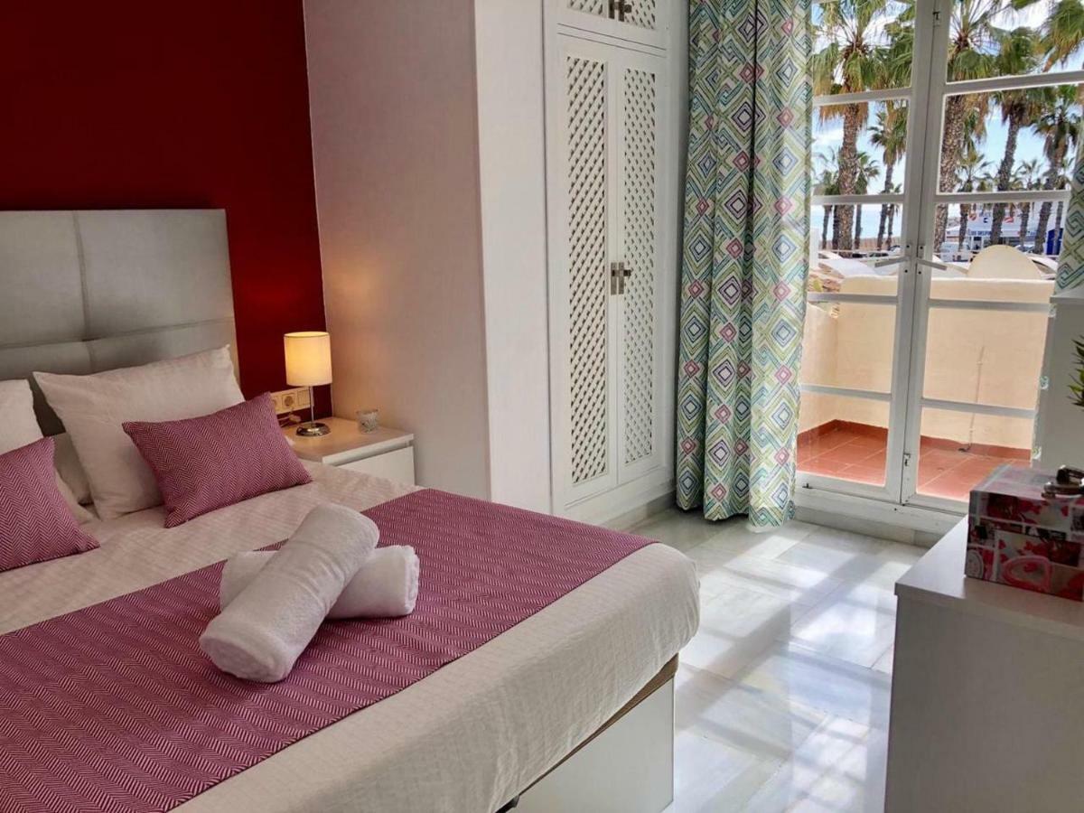 VIVE BENALMÁDENA Apartamento LUXE PUERTO MARINA, Primera Línea de Playa Exterior foto
