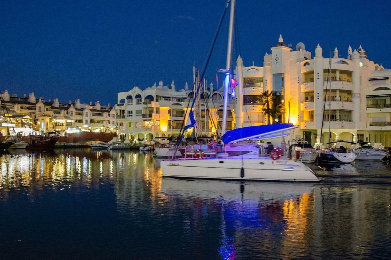 VIVE BENALMÁDENA Apartamento LUXE PUERTO MARINA, Primera Línea de Playa Exterior foto