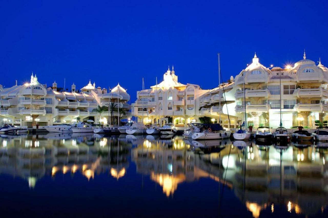 VIVE BENALMÁDENA Apartamento LUXE PUERTO MARINA, Primera Línea de Playa Exterior foto
