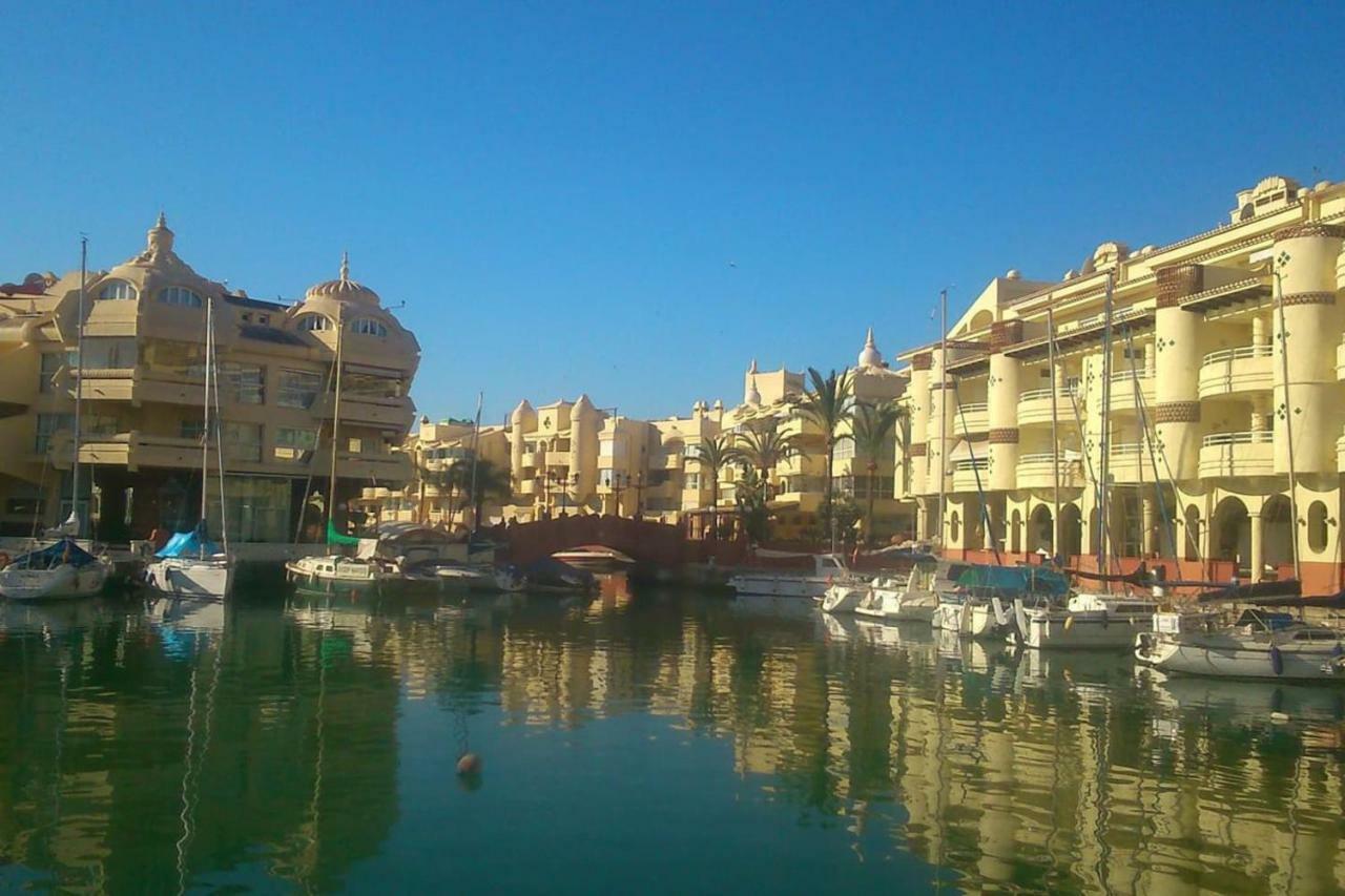 VIVE BENALMÁDENA Apartamento LUXE PUERTO MARINA, Primera Línea de Playa Exterior foto